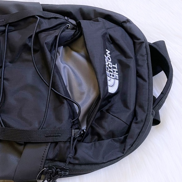 The North Face Women’s Borealis Mini 10 Liter Black Backpack - Picture 5 of 7
